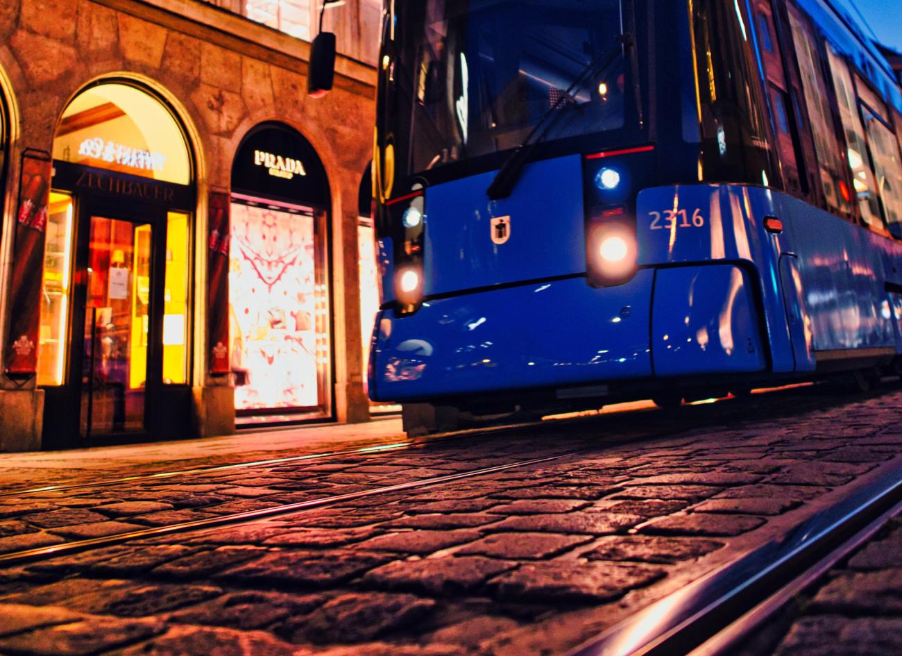 Durch die Nacht in München: U-Bahn, Bus und Tram für Nachtschwärmer