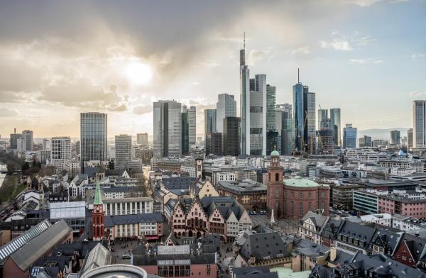 Mainhattan-Magie: Die besten Spots für das perfekte Skyline-Foto