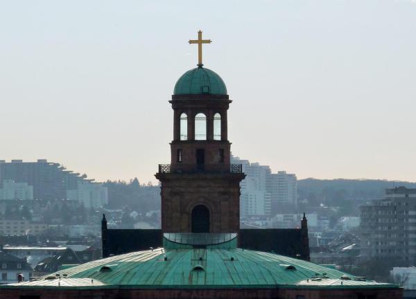 Wiege der Demokratie: Die Paulskirche und ihre versteckten Geschichten