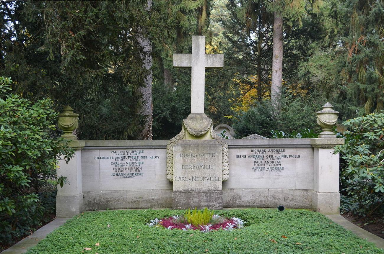 Spaziergang im Hauptfriedhof: Wo Schopenhauer und Adorno die Stille teilen