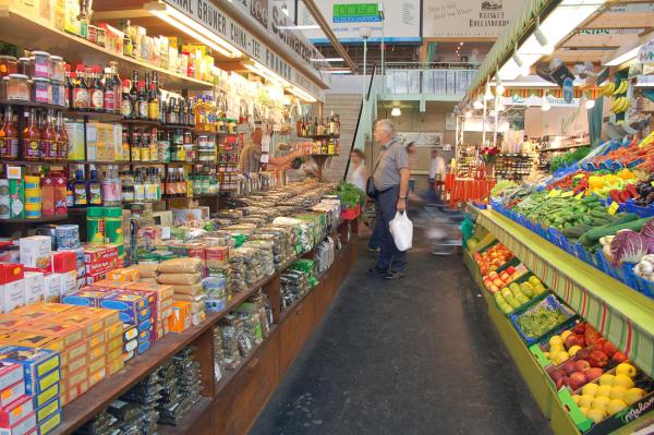 Die Kleinmarkthalle: Eine kulinarische Weltreise durch die denkmalgeschützte Markthalle