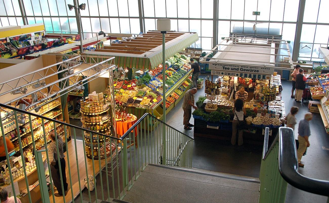 Die Kleinmarkthalle: Eine kulinarische Weltreise durch die denkmalgeschützte Markthalle