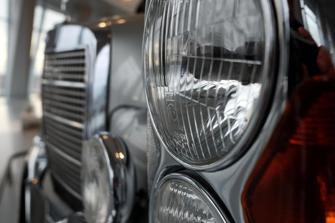 Mercedes-Benz vs. Porsche: Welches Museum passt zu welchem Reisetyp?