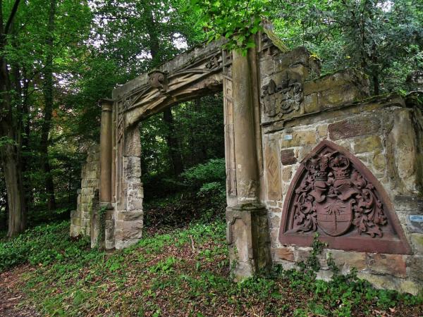 Der Lapidarium-Garten: Ein steinerner Friedhof – magisch, ruhig und versteckt