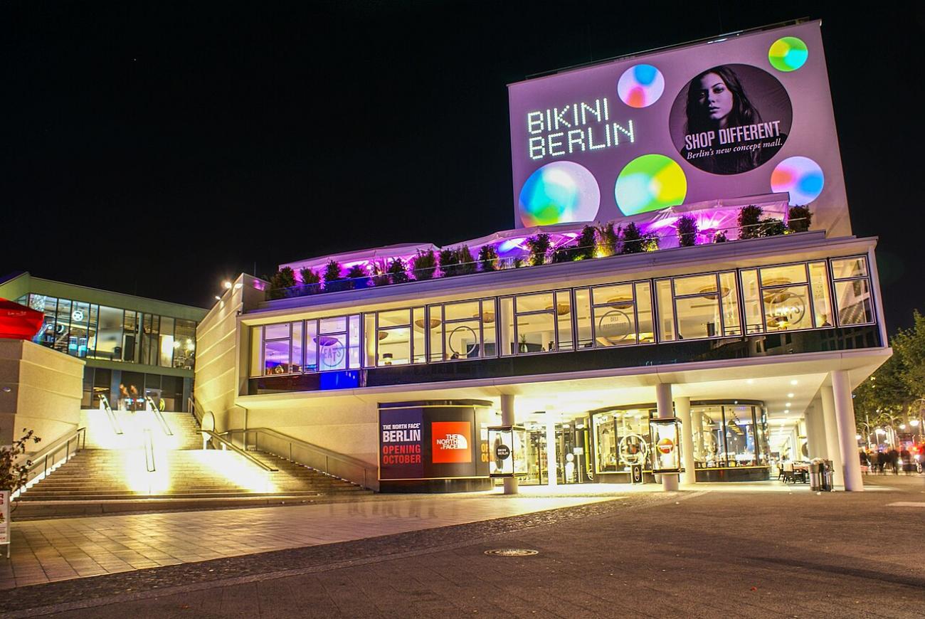 Bikini Berlin: Concept Shopping und Rooftop-Drinks mit Blick auf den Affenfelsen