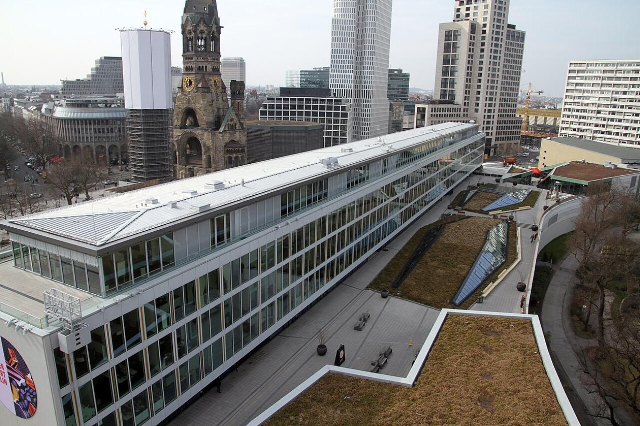 Bikini Berlin: Concept Shopping und Rooftop-Drinks mit Blick auf den Affenfelsen