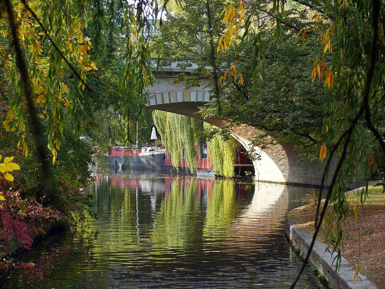 Romantik auf dem Landwehrkanal: Berlin von seiner grünsten Seite erleben