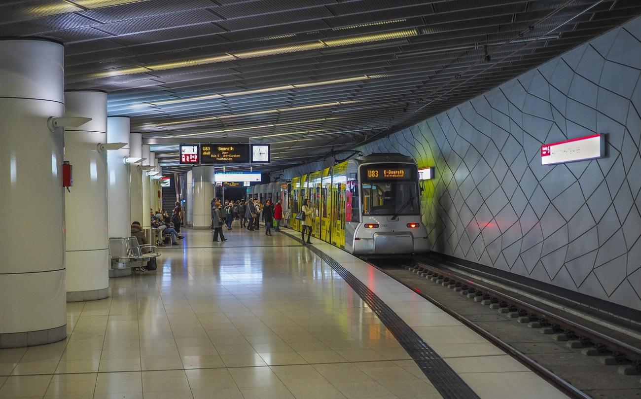 Öffis meistern: Ein Guide durch das Netz von Rheinbahn, S-Bahn und U-Bahn