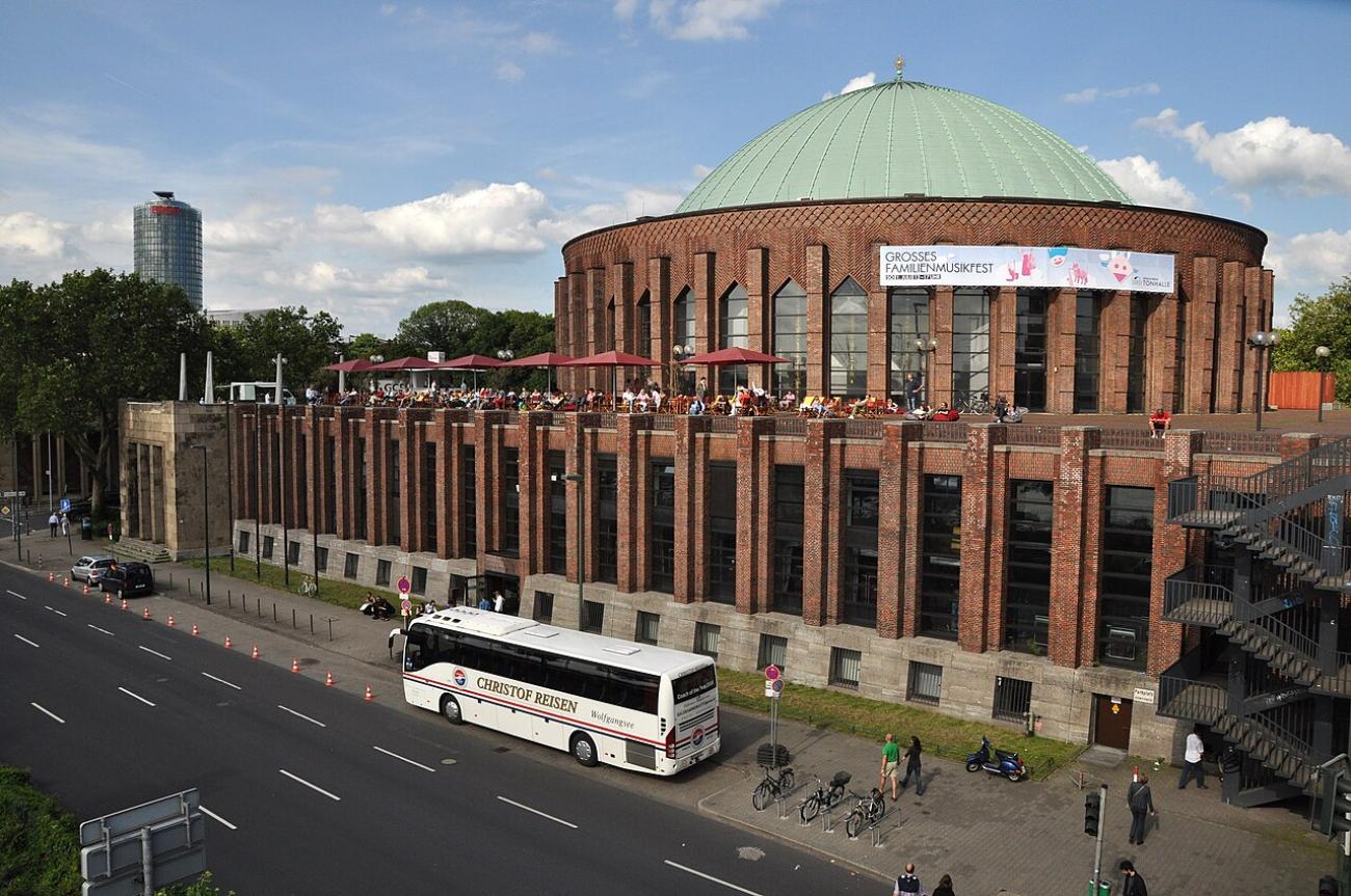 Tonhalle: Das Planetarium der Musik – Konzerte unter der Sternenkuppel