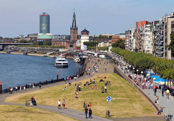 Die Rheinuferpromenade: Mediterranes Lebensgefühl an der schönsten Meile am Rhein