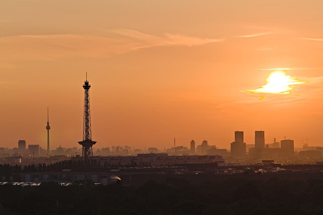 Drachenberg bei Sonnenuntergang: Das beste Panorama für Picknick-Fans