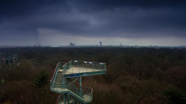 Der Wackelturm im Rosental: Der beste (und wackeligste) Gratis-Blick über die Skyline