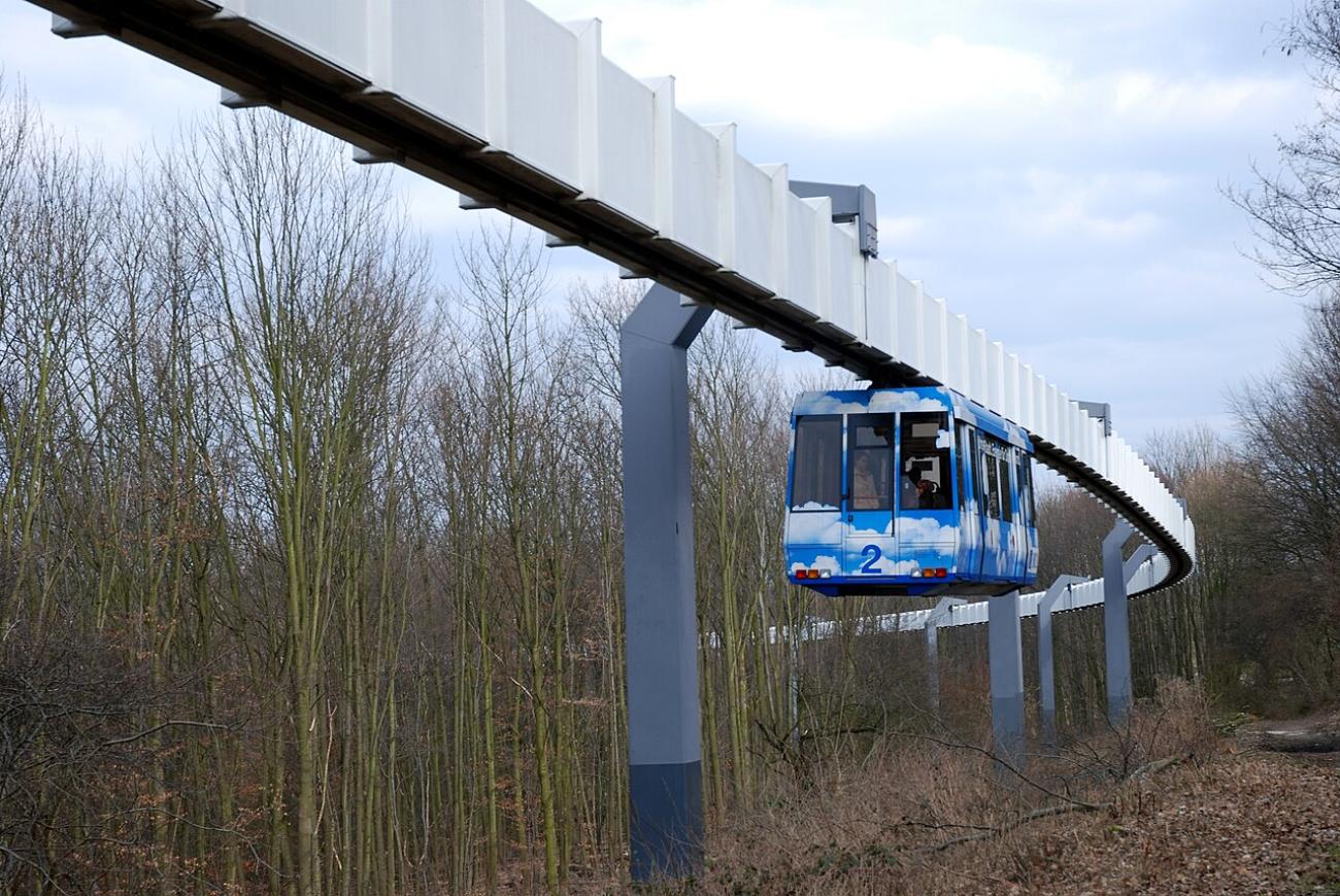 H-Bahn und Skytrain: Schweben über dem Uni-Campus als Transportmittel