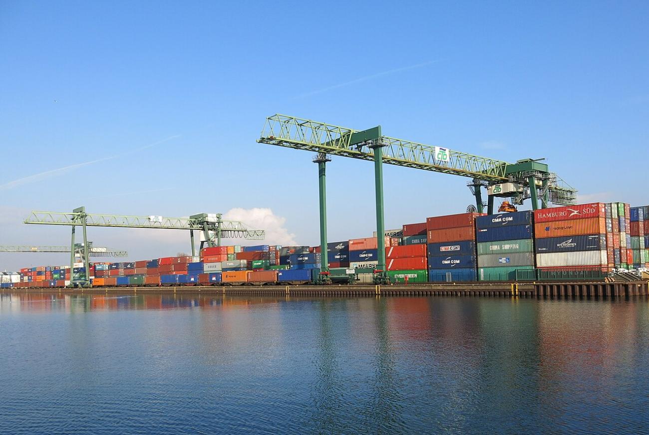 Der Dortmunder Hafen: Industrie-Romantik und Container-Ästhetik