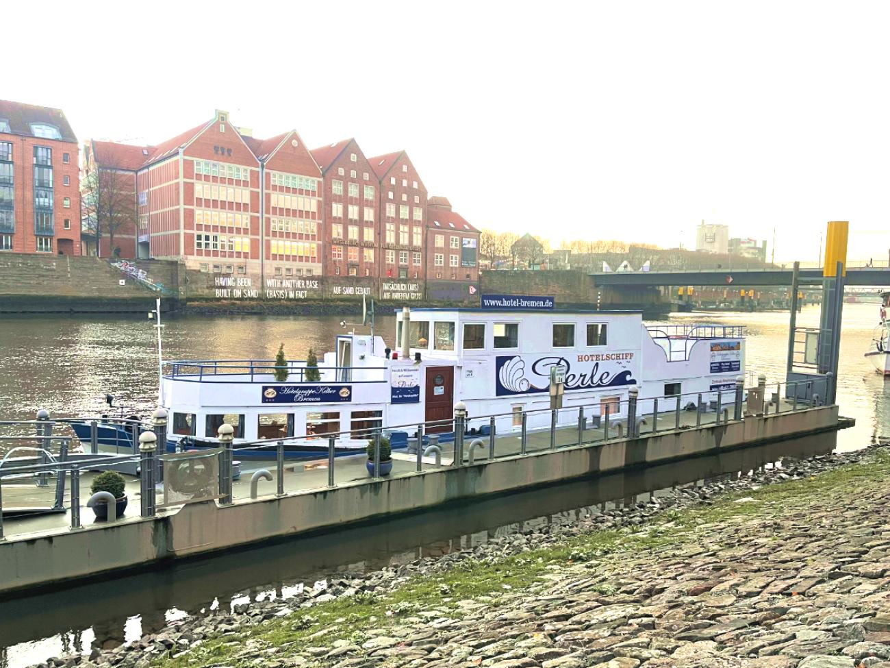 Schlafen auf dem Wasser: Die coolsten Hotelschiffe an der Weserkante