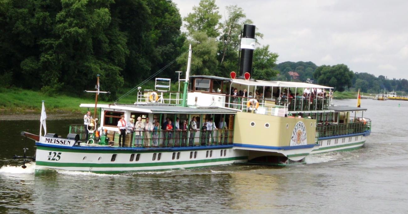 Leinen los! Eine nostalgische Fahrt mit der ältesten Raddampfer-Flotte der Welt