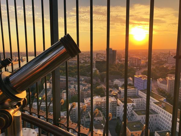 Der Michel: Warum der Aufstieg auf St. Michaelis der beste Start für deinen Hamburg-Trip ist