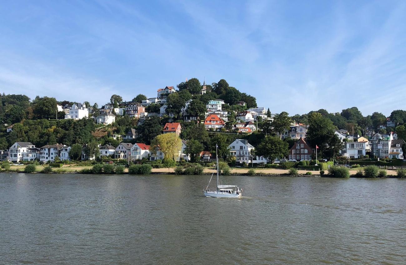 Treppenviertel Blankenese: Mediterranes Flair und Villen-Pracht am Elbhang