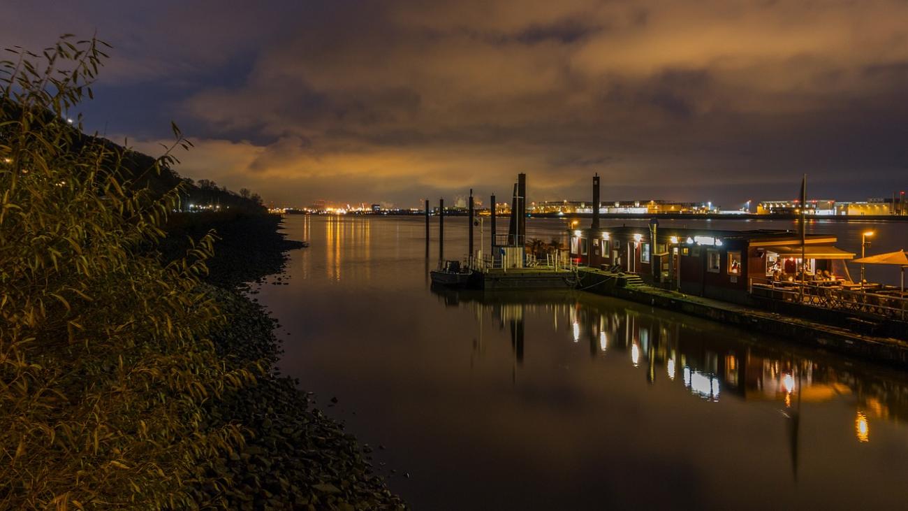 Treppenviertel Blankenese: Mediterranes Flair und Villen-Pracht am Elbhang