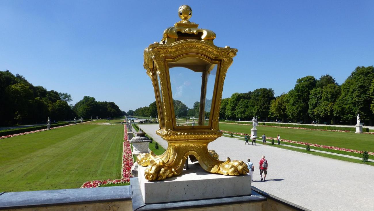 Schloss Nymphenburg: Der ultimative Guide für Park, Burgen und Gondelfahrten