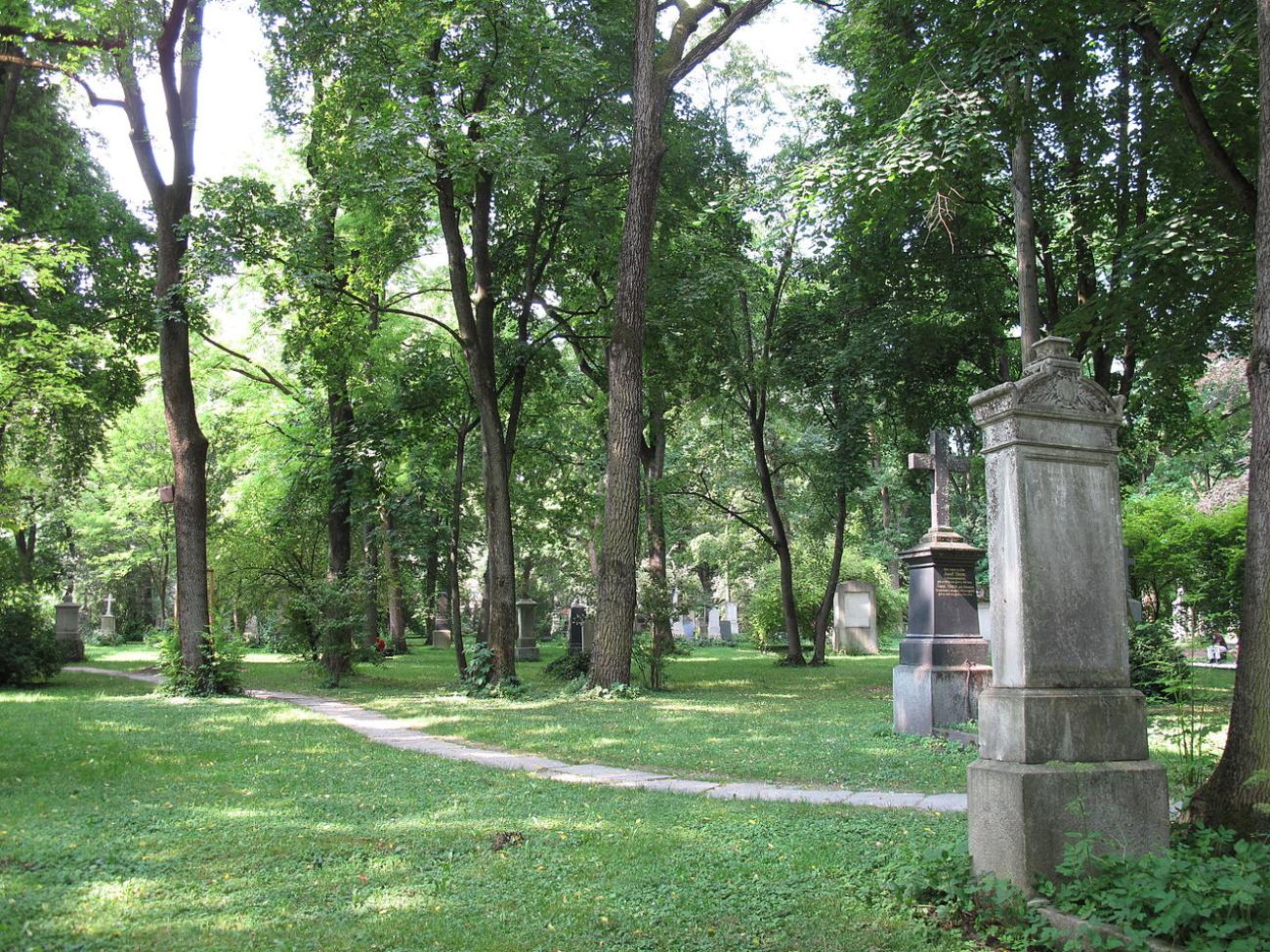 Der Alte Nordfriedhof: Picknick zwischen Grabsteinen? Warum dieser Ort so magisch ist