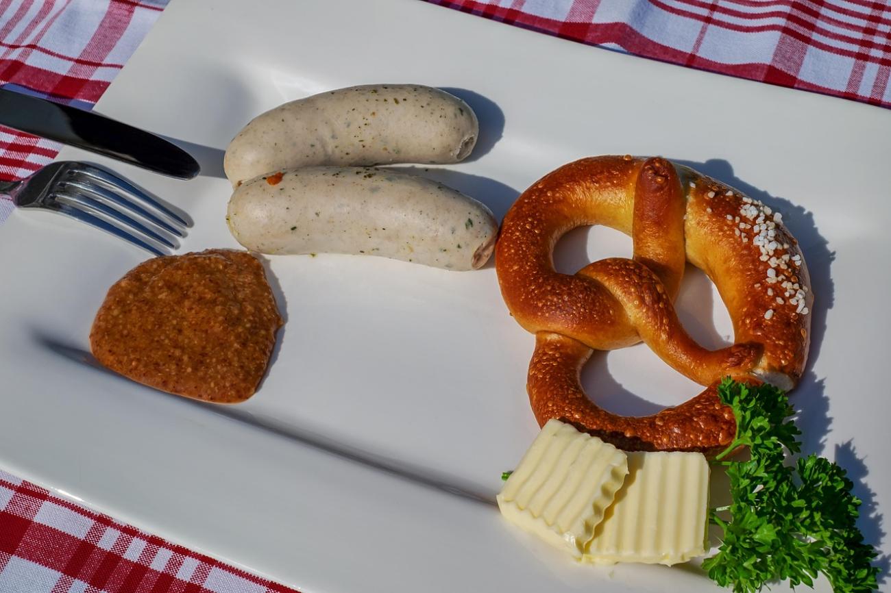 Weißwurst-Knigge: Wie man sie richtig zuzelt, süßer Senf und das 12-Uhr-Tabu