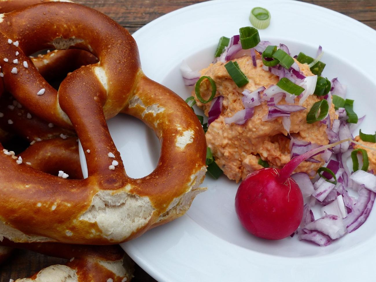 Biergarten-Knigge für Anfänger: So bewegst du dich sicher durch die Sitten und Gebräuche